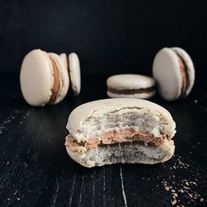 Macaron with Peanut Chocolate inside